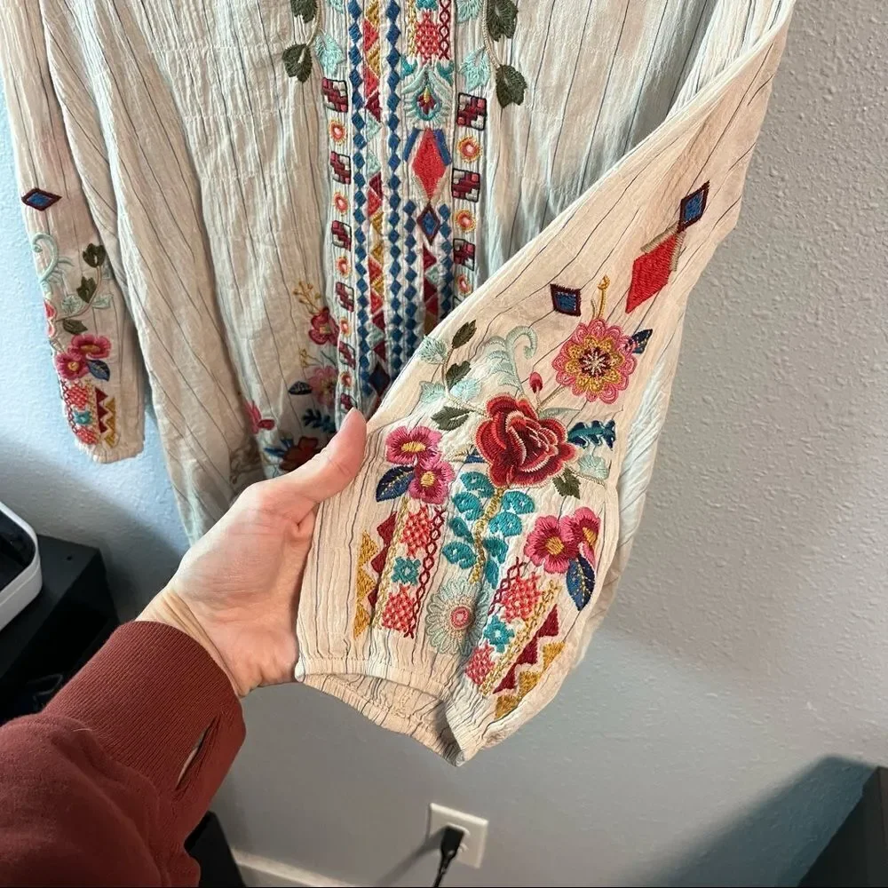 Johnny Was Cotton Eilona Embroidered Blouse - Picture 5 of 10